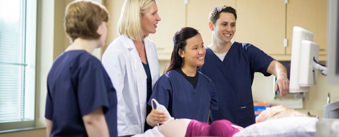sonography-students-instructor
