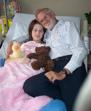 Cheyla Pettett in hospital, visited by her Papa Joe
